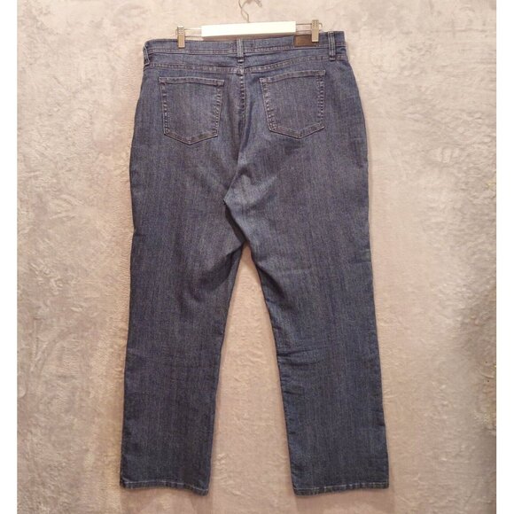 Lee Classic Fit Straight Leg Jeans Size 18 straight measures 39x29 high rise Mom - Picture 2 of 13